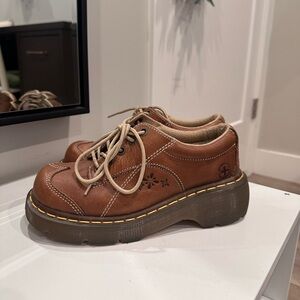 Vintage Daisy Dr. Martens